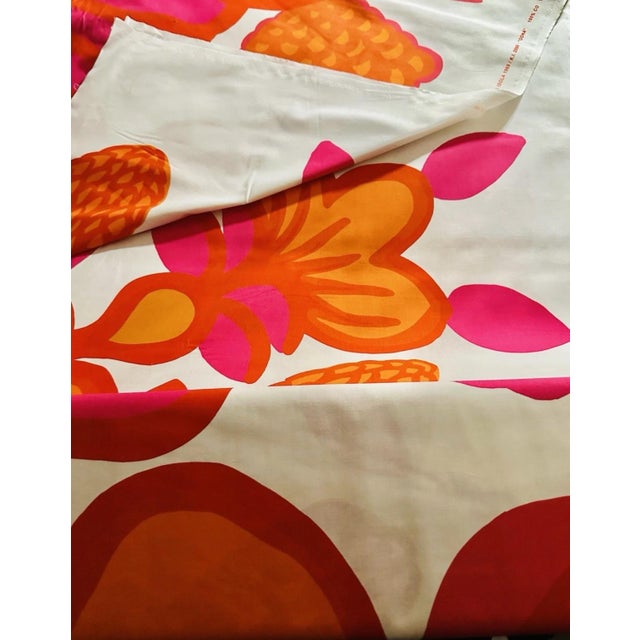 2000 - 2009 Marimekko Fabric 2yd, New., “Oona” Designed by Maija Isola 1969 Re-Issued 2006 For Sale - Image 5 of 7