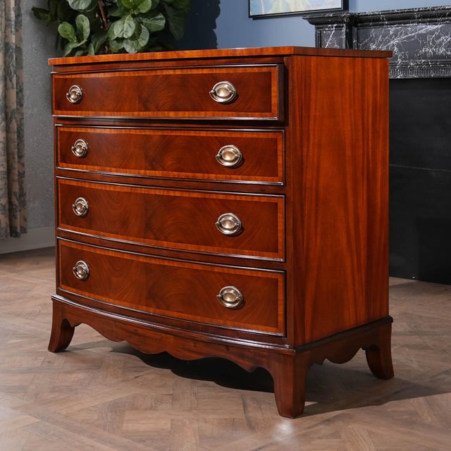 Mahogany Banded Hepplewhite Chest of Drawers of Drawers For Sale - Image 4 of 12