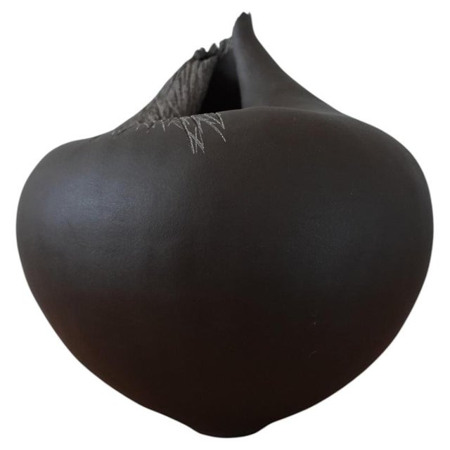 Vestiges I Sculptural Ceramic Vase by Audrey Vo Van For Sale - Image 18 of 18