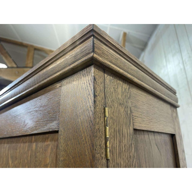 Early 20th Century English Oak Wardrobe For Sale - Image 13 of 18