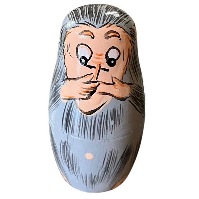 1990s Vintage Hand-Painted Three Wise Monkeys Nesting Dolls With Banana, Set of 5 For Sale - Image 5 of 8