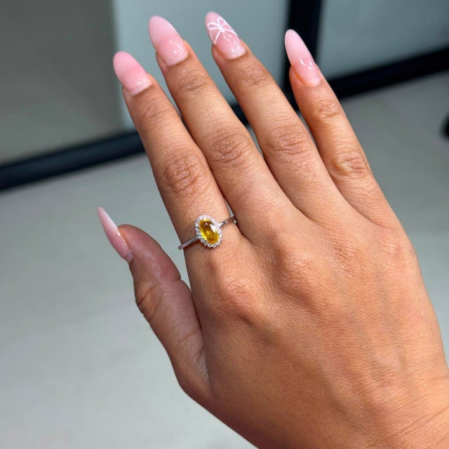 American 14k Gold Art Deco Natural Yellow Sapphire & Diamond Halo Ring Size 5 For Sale - Image 3 of 18
