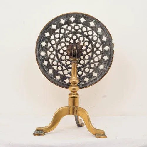 Traditional Brass Stand / Side Table For Sale - Image 3 of 10