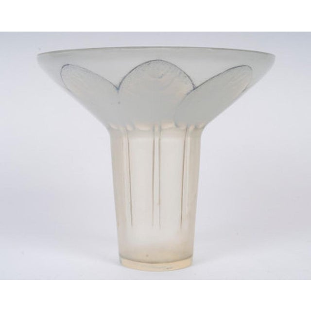 1920s Opalescent Violets Vase by René Lalique, 1921 For Sale - Image 5 of 8