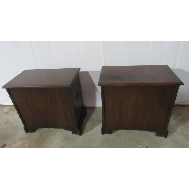 1980s Henkel Harris Four Drawer Nightstands Bachelors Chests Mahogany, 2 Pieces For Sale - Image 12 of 13
