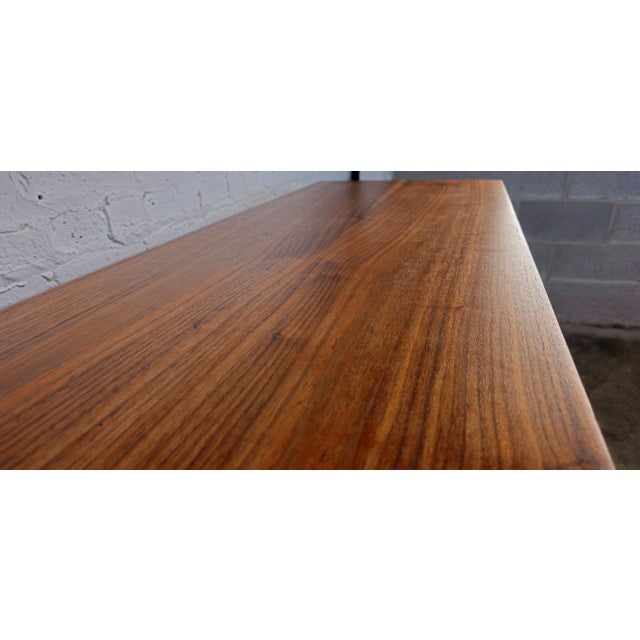 1960s Refreshing Mid Century Modern Walnut 9 Drawer Long Dresser Mainline Hooker For Sale In Chicago - Image 6 of 12