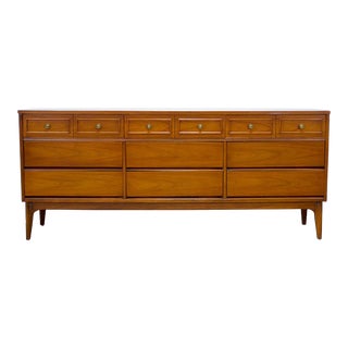 1960s Dixie Furniture Walnut 9 Drawer Dresser For Sale