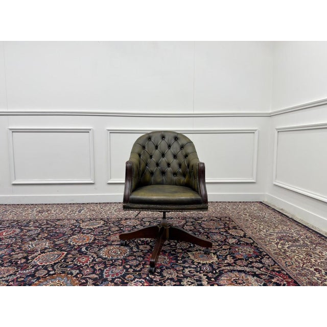 About this Green English Chesterfield Desk Chair Director Chair Classic and Elegant | Antique office chairs in English,...