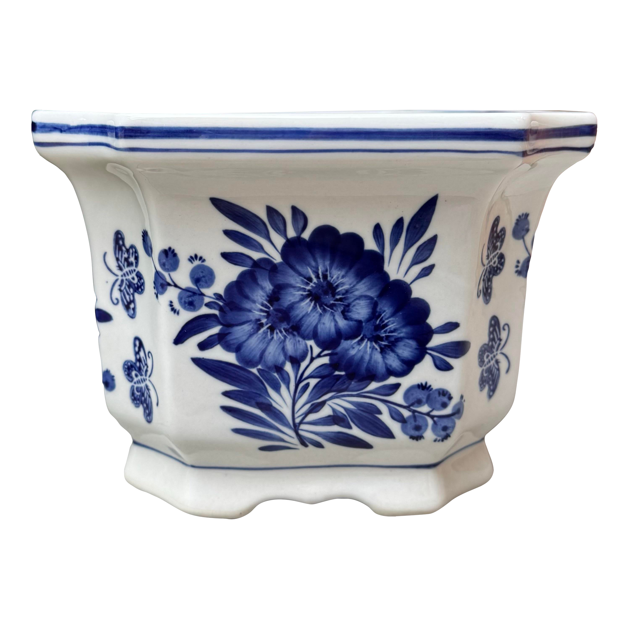 plastic bowl planter Italian Plaza Bowl Planter — Majestic Fountains and More main image 0