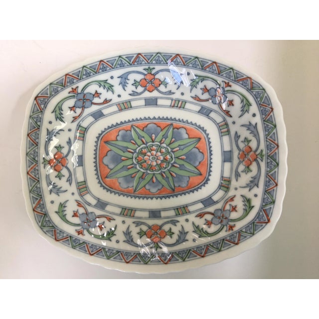 Late 20th Century Porcelain Scalloped Edge Floral Shallow Bowl/Catchall For Sale - Image 12 of 13