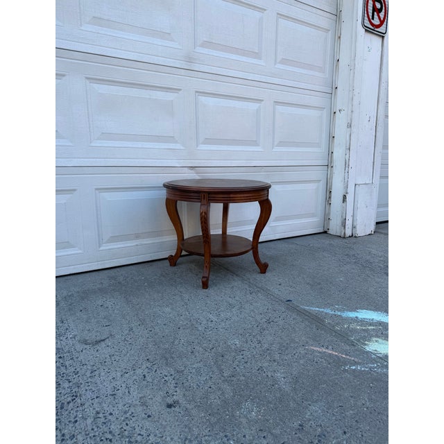 French Vintage French Louis XV Style Round Marquetry Side Table With Floral Inlay & Lower Shelf For Sale - Image 3 of 12