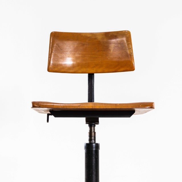 Angular Swivel Desk Chair from Giroflex, 1960s For Sale - Image 4 of 9