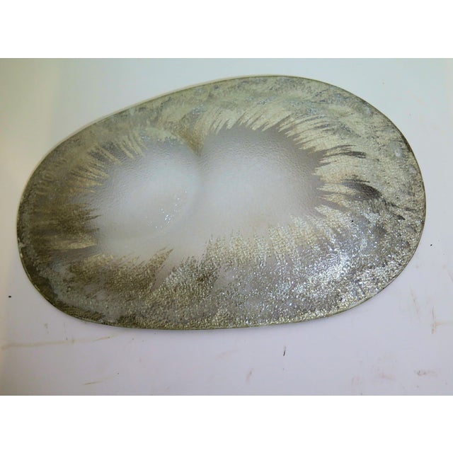 Mid-Century Modern 19950s Mid-Century Modern Dorothy Thorpe Egg Shape Silver and Bronze Splash Atomic Amoeba Plater For Sale - Image 3 of 6