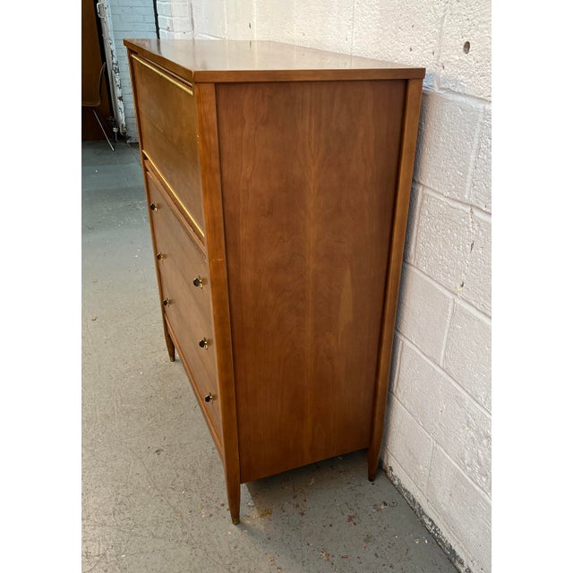 Mainline by Hooker Mid-Century Walnut and Brass Five Drawer Highboy Dresser, Attributed For Sale In New York - Image 6 of 15