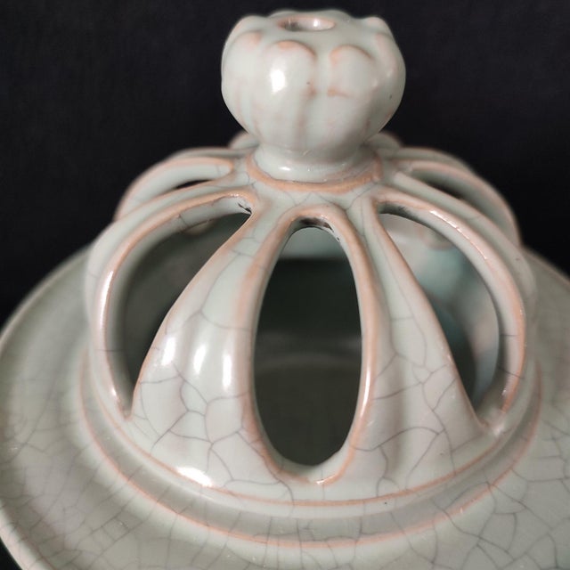 Chinese Ceramic Censer,Guan Ware Crackle Glaze Celadon Glaze Porcelain Incense Burner For Sale In Seattle - Image 6 of 10