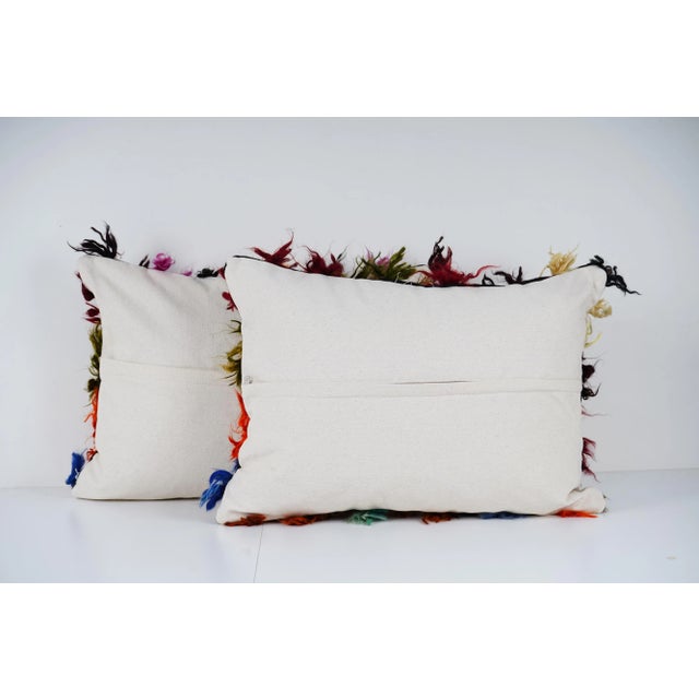 Turkish Shaggy Pillow Cover - A Pair For Sale - Image 4 of 4