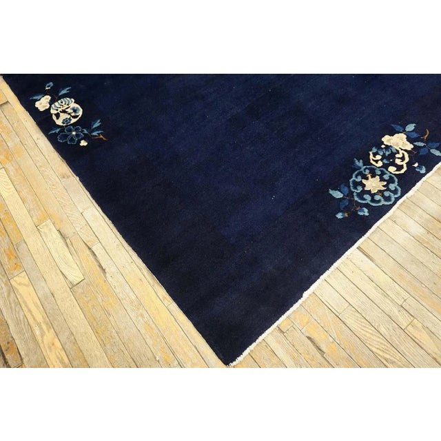 1920s Blue Navy Vase Minimalist Antique Chinese Peking Knotted Wool Rug Carpet For Sale - Image 11 of 15