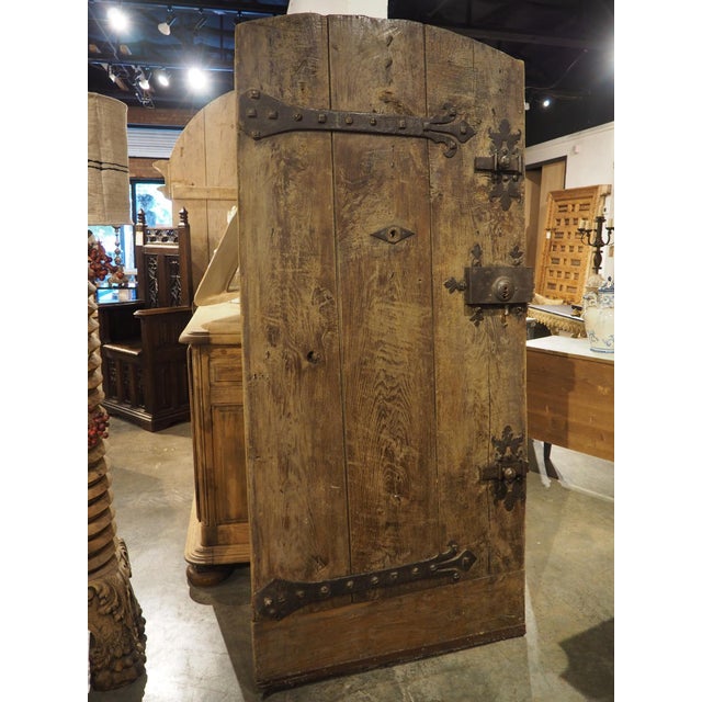 Antique French Oak and Iron Studded Entry Door From Provence, 19th Century For Sale - Image 18 of 18