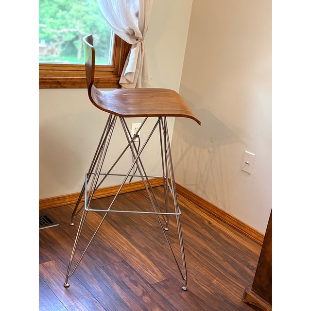 Pair of Vintage "Eiffel Tower" Chrome and Bent Wood Bar Stools For Sale In Indianapolis - Image 6 of 11