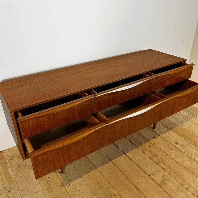 Teak Chest of Drawers from Austinsuite, 1960s For Sale - Image 10 of 13