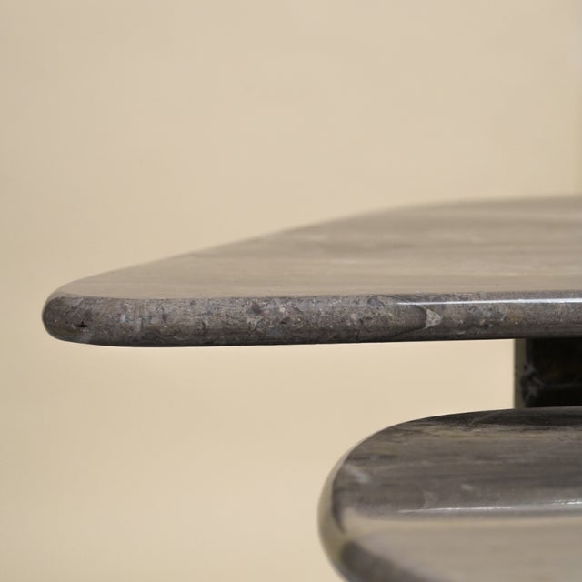 Italian Teardrop Low Tables in Gray Arabescato Marble, 1980s, Set of 2 For Sale - Image 4 of 6