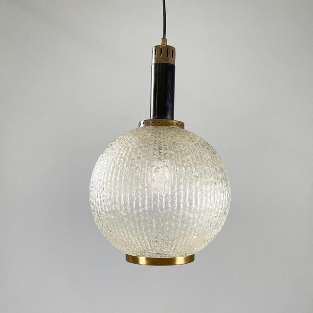 Mid-Century Modern Italian Pendant Light in Molded Glass with Brass and Metal, 1950s For Sale - Image 6 of 16