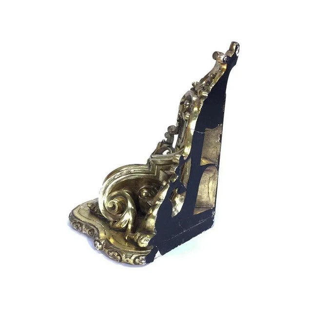 Wood 19th Century Gilded Corner Wall Bracket For Sale - Image 7 of 12