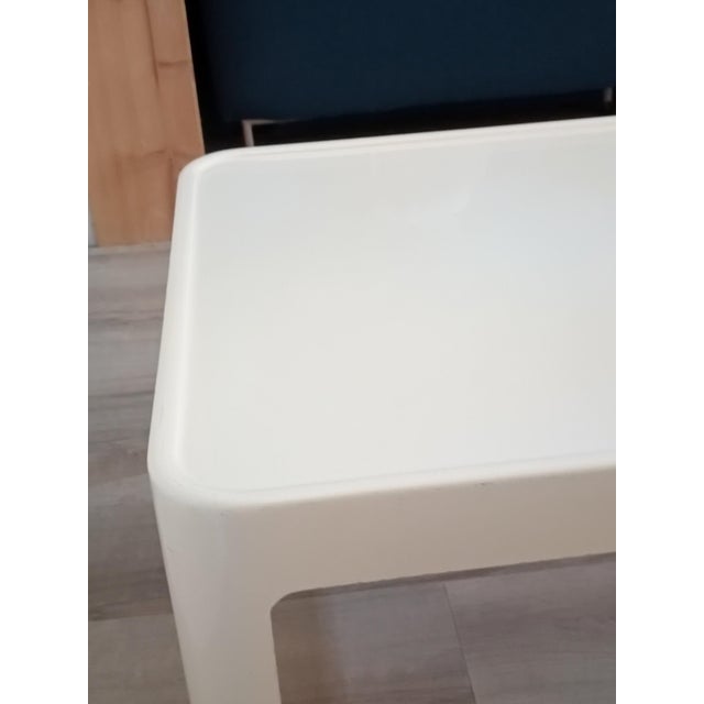 Fiberglass Coffee Table attributed to Carlo Bartoli for Rossi Di Albizzate, 1960s For Sale - Image 6 of 12