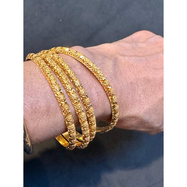 Gold Vintage Eternity Bangle Bracelet 21 Karat Yellow Gold 53 Grams, Set of 4 Churi For Sale - Image 8 of 18