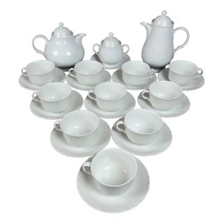 White Porcelain Tea Set for Ten People by Richard Ginori, 1940s, Set of 23 For Sale