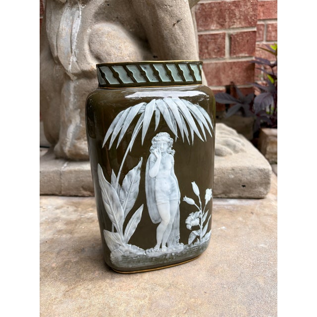 19c Victorian George Jones Pâte-Sur-Pâte Vase For Sale - Image 9 of 11