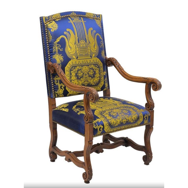 19th-CENTURY FRENCH MANUFACTURE Walnut study armchair, neoclassical upholstery in shades of blue and gold. 61 x 72 cm...