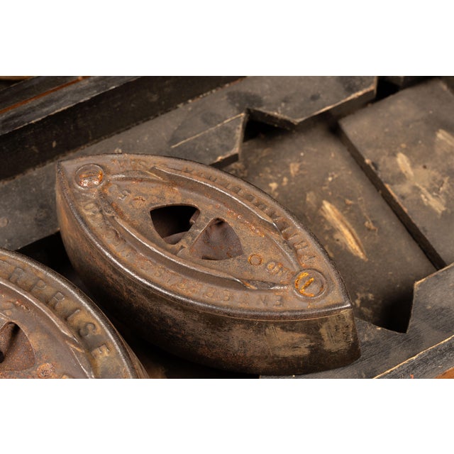 Early 20th Century Enterprise Manufacturing Sadiron Salesman Sample Set For Sale - Image 11 of 13