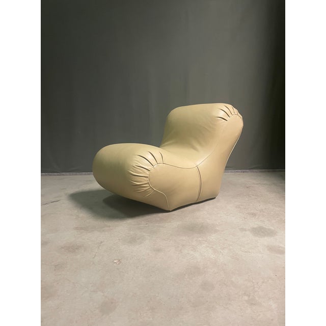 Small Sculptural Lounge Chairs, France, 1970s, Set of 2 For Sale - Image 9 of 10