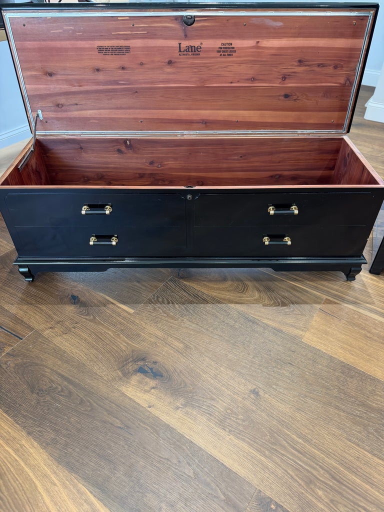 Vintage Lane Black Lacquer Hollywood Regency Queen Bedroom Suite