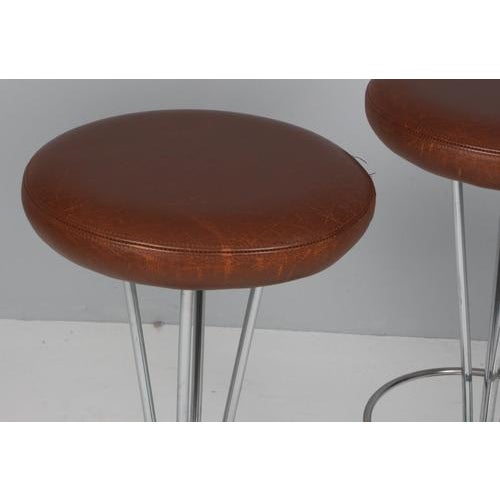 Vintage Bar Stools in Leather by Piet Hein for Fritz Hansen, 1960s, Set of 2 For Sale - Image 3 of 8