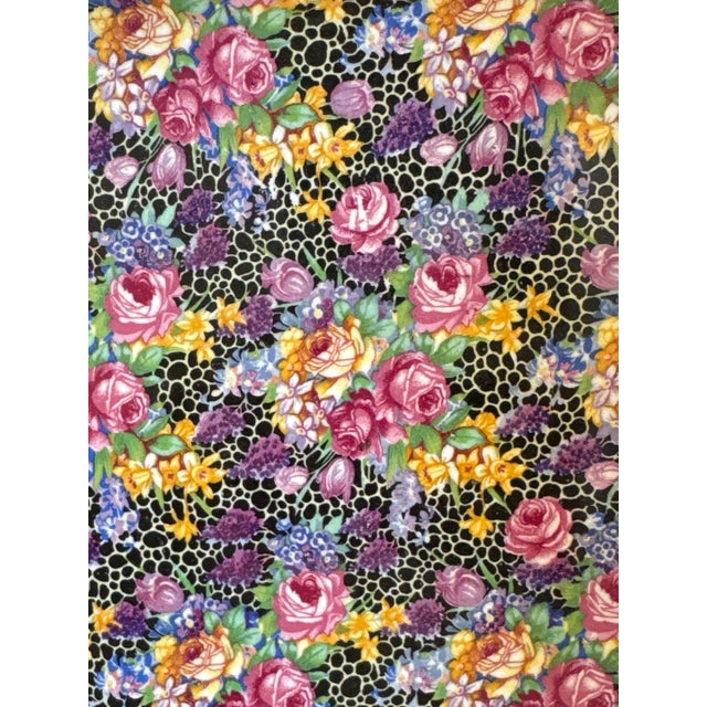 English 1930's Made in England Royal Winton Chintz Hazel Pattern Square Serving Bowl For Sale - Image 3 of 16