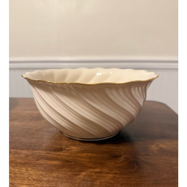 Lenox Late 20th Century Lenox Richmond Collection Swirled Bowl For Sale - Image 4 of 12