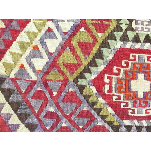 Mid 20th Century Vintage Small Aesthetic Handwoven Turkish Kilim Rug For Sale - Image 10 of 11