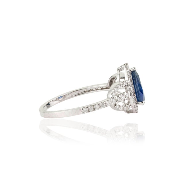 14k White Gold 1.22 Carat Blue Sapphire & Diamond Statement Halo Ring Size 9 For Sale In New York - Image 6 of 16