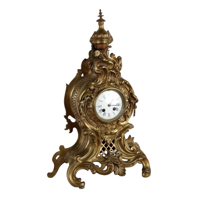 19th Century Countertop Clock in Gilded Bronze, France For Sale