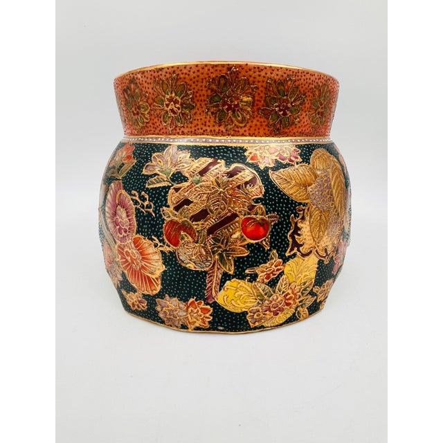 Mid 20th Century Vintage Chinoiserie Ceramic Satsuma Vase Stand, Ginger Jar Pedestal, Base, or Riser For Sale - Image 5 of 11