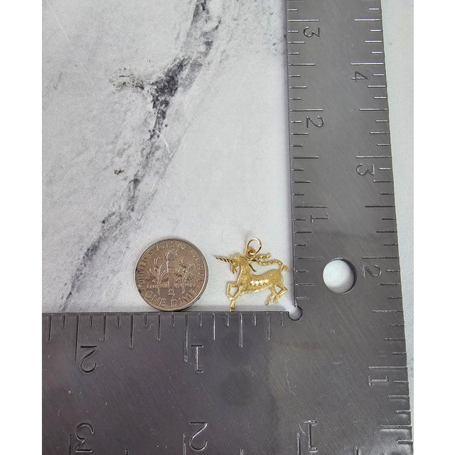 Contemporary Unicorn Necklace with Diamond Cuts 14k Yellow Gold 16" For Sale - Image 3 of 3