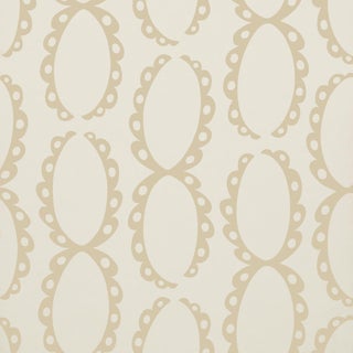 Sample - Schumacher The Saints Wallcovering In Warm White For Sale