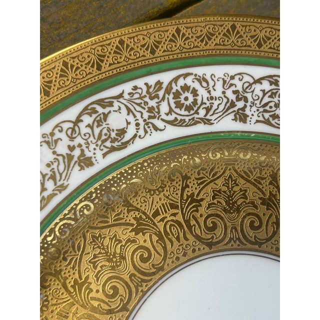 Late 19th Century Bavarian Gold Encrusted Dinner Plates - Set of 8 For Sale - Image 11 of 14