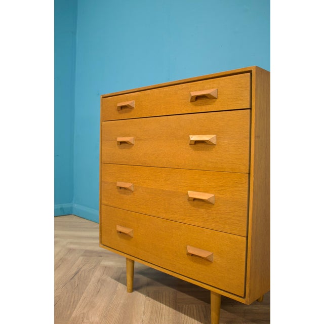 Mid-Century Modern Oak Chest of Drawers from G Plan, 1960s For Sale - Image 4 of 9