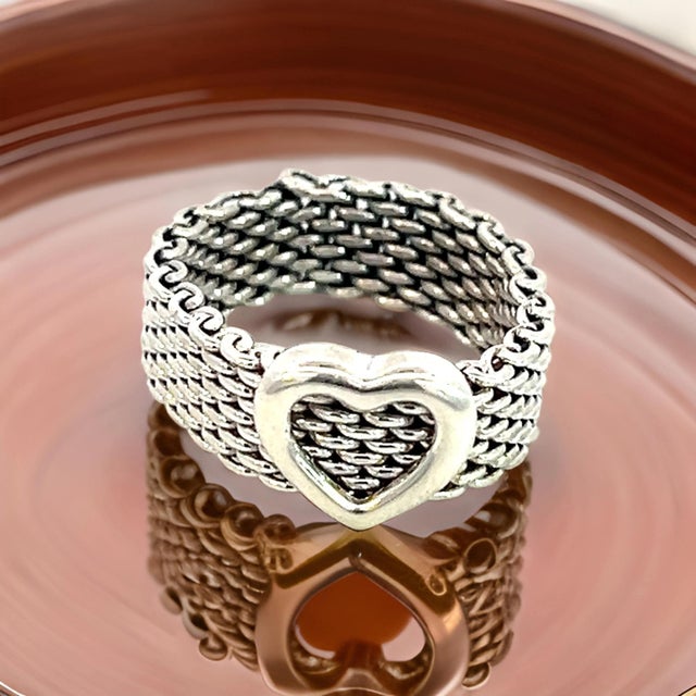 Silver 1990s Tiffany & Co Estate Somerset Heart Ring Size 5.5 Sterling Silver For Sale - Image 8 of 11