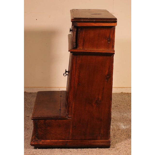 Prie-Dieu or Prayer Kneeler in Walnut and Burl Walnut, 1600s For Sale - Image 12 of 14