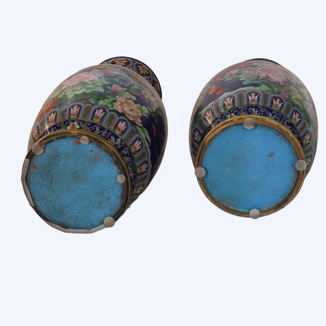 Pair 25" Antique Large Chinese Figural & Floral Cloisonne Enameled Urns C1920 For Sale - Image 11 of 14