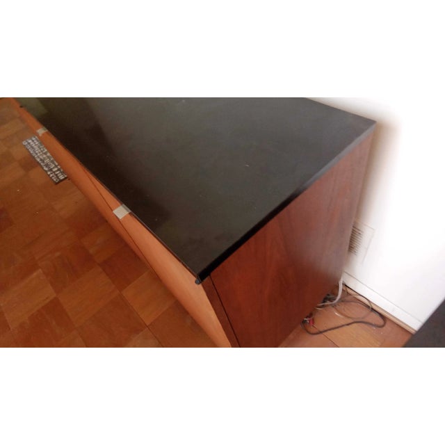 1960s Mid-Century Modern Walnut Veneer Credenza Sideboard With Black Laminate Top For Sale - Image 4 of 10